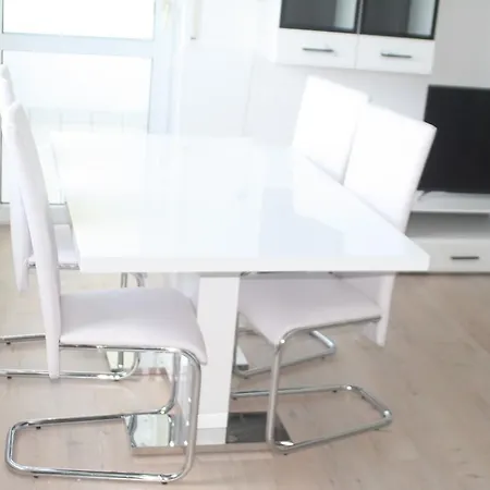 Wohnen Auf Zeit 1 Apartment *